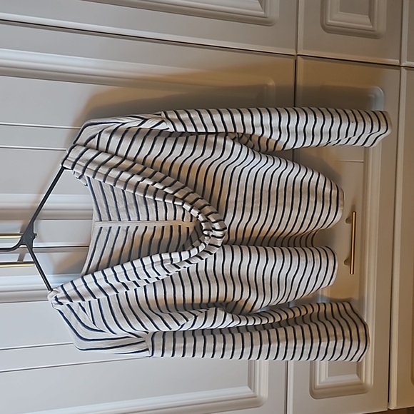Striped Pull Over - Picture 2 of 3